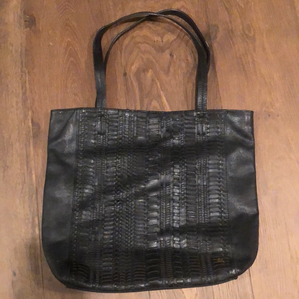 Black leather tote